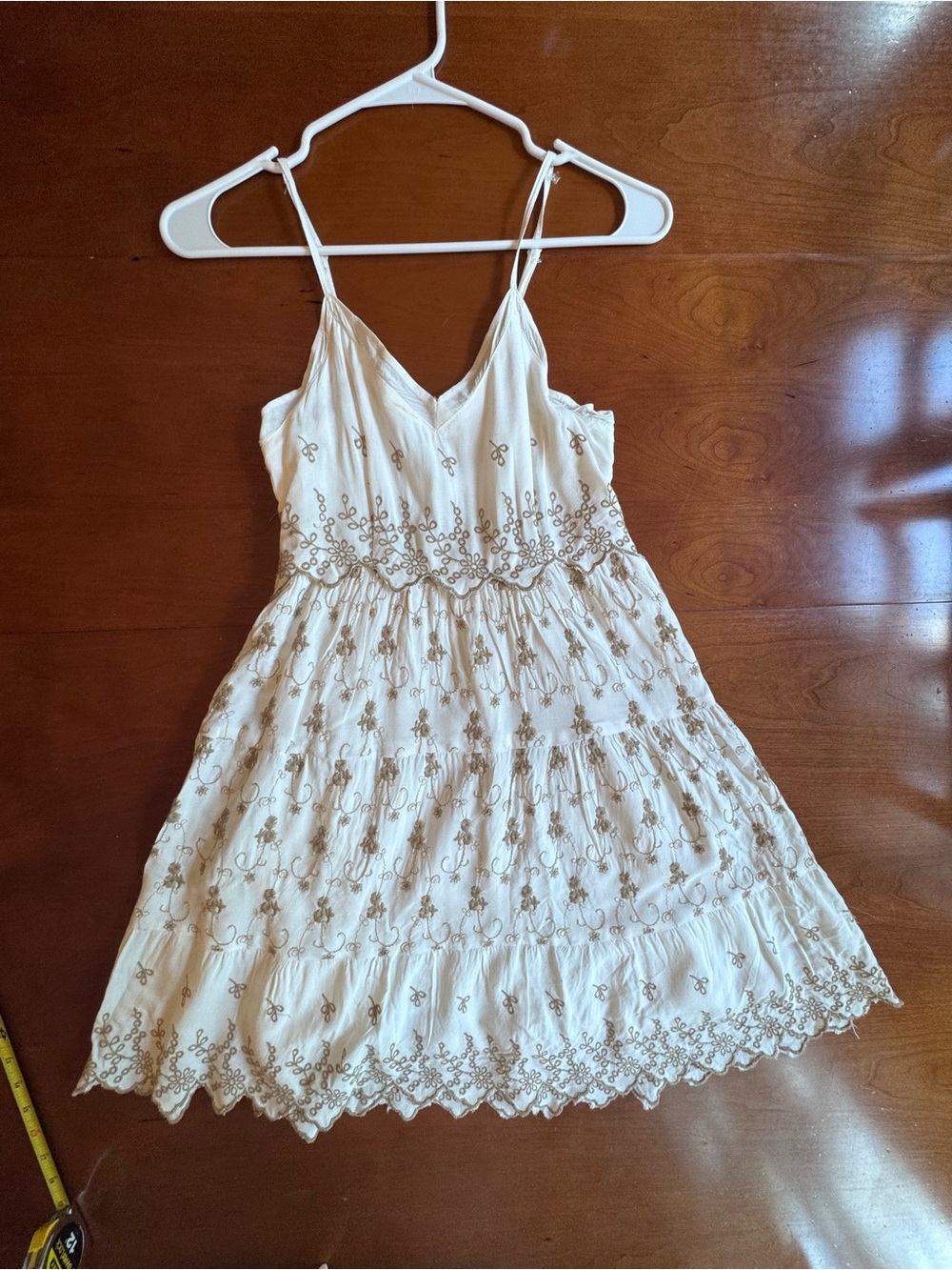 Jessica Simpson Embroidered White Tired Mini Dress Spaghetti Straps size S - Picture 2 of 11